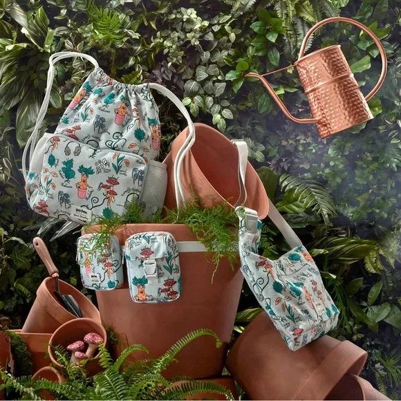 Vera Bradley Harry Potter Herbology utility belt bag - Picture 5 of 5